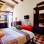 Bed & Breakfast Charming Dar Ta Zeppi 4*