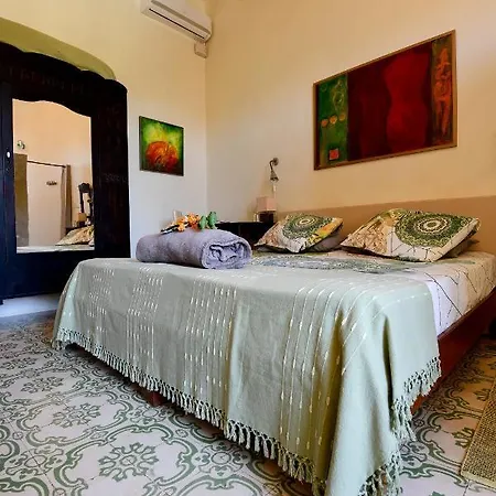 Charming Dar Ta Zeppi Qala