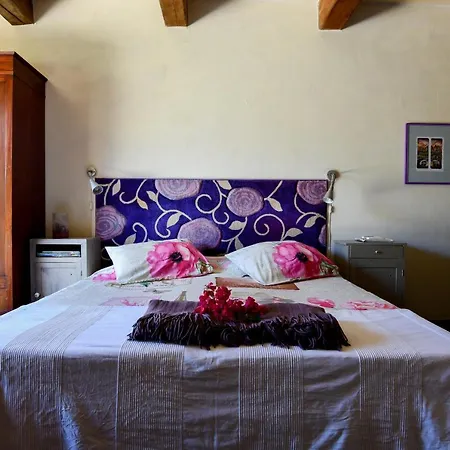 Charming Dar Ta Zeppi