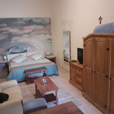 Charming Dar Ta Zeppi Qala