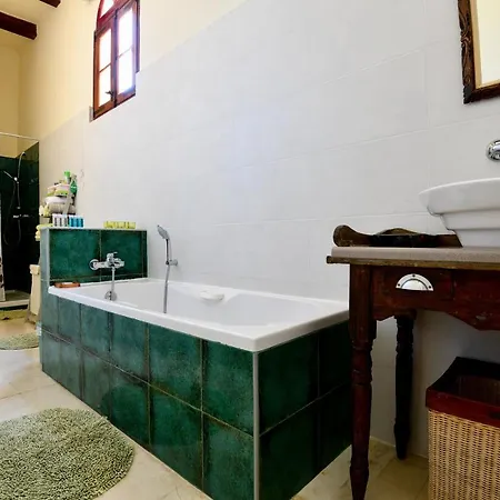 Charming Dar Ta Zeppi 4* Qala