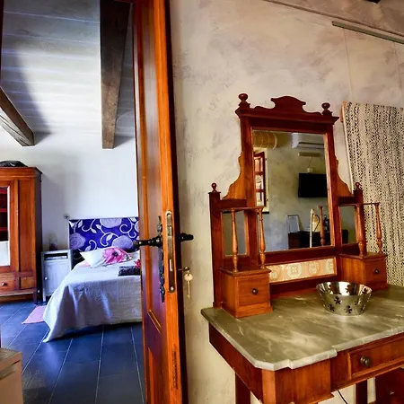 Charming Dar Ta Zeppi