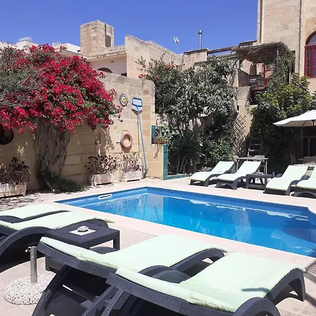 Charming Dar Ta Zeppi 4* Qala