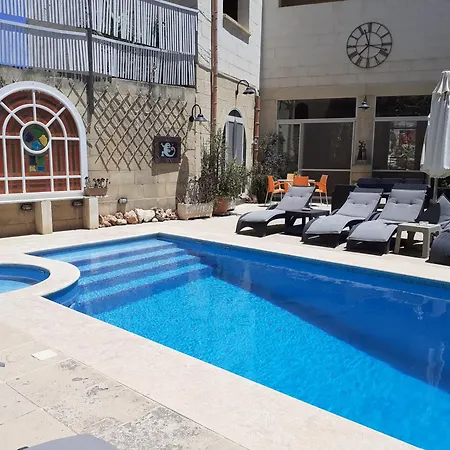 Charming Dar Ta Zeppi Bed & Breakfast