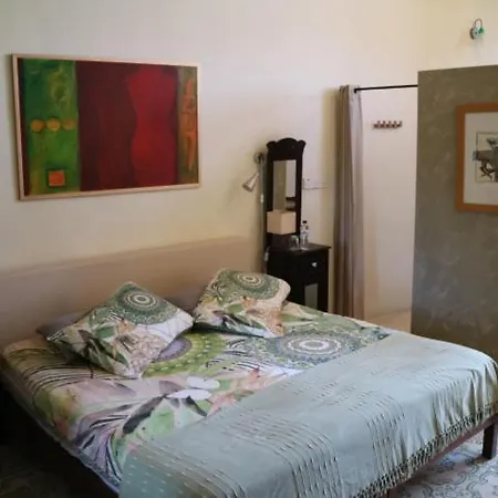 Charming Dar Ta Zeppi