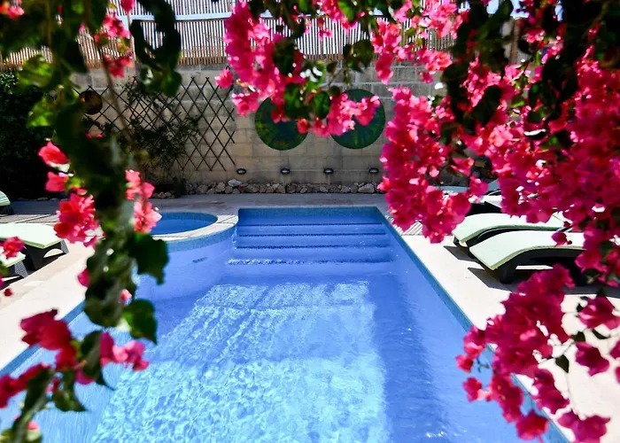 Charming Dar Ta Zeppi Qala