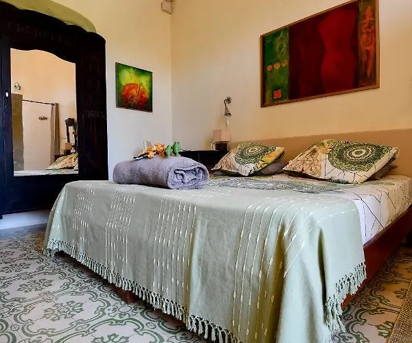 Charming Dar Ta Zeppi Qala