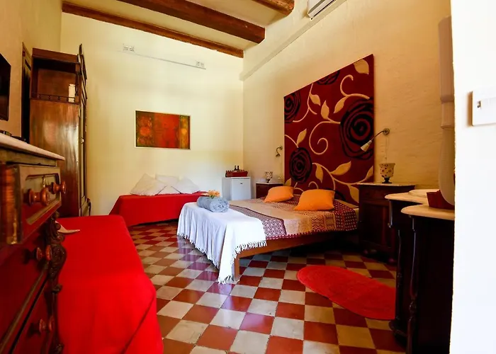 Charming Dar Ta Zeppi Oda ve Kahvaltı