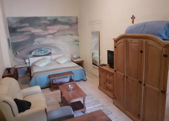 Charming Dar Ta Zeppi Qala