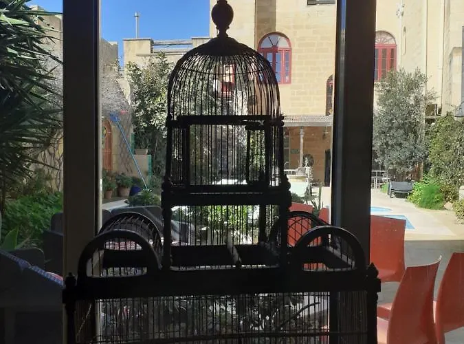 Charming Dar Ta Zeppi