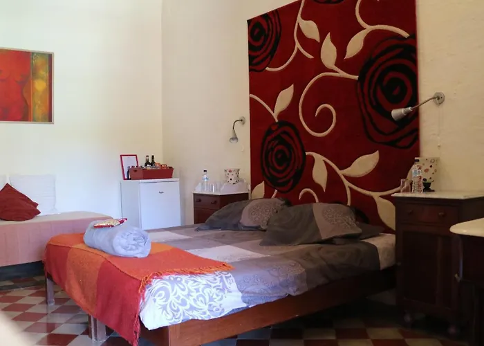 Charming Dar Ta Zeppi Bed & Breakfast Qala