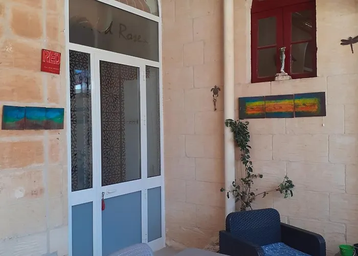 Charming Dar Ta Zeppi Oda ve Kahvaltı