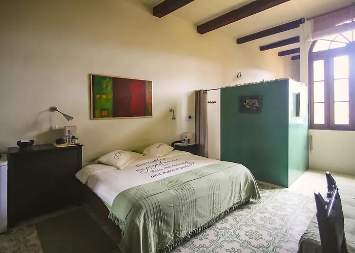 Charming Dar Ta Zeppi